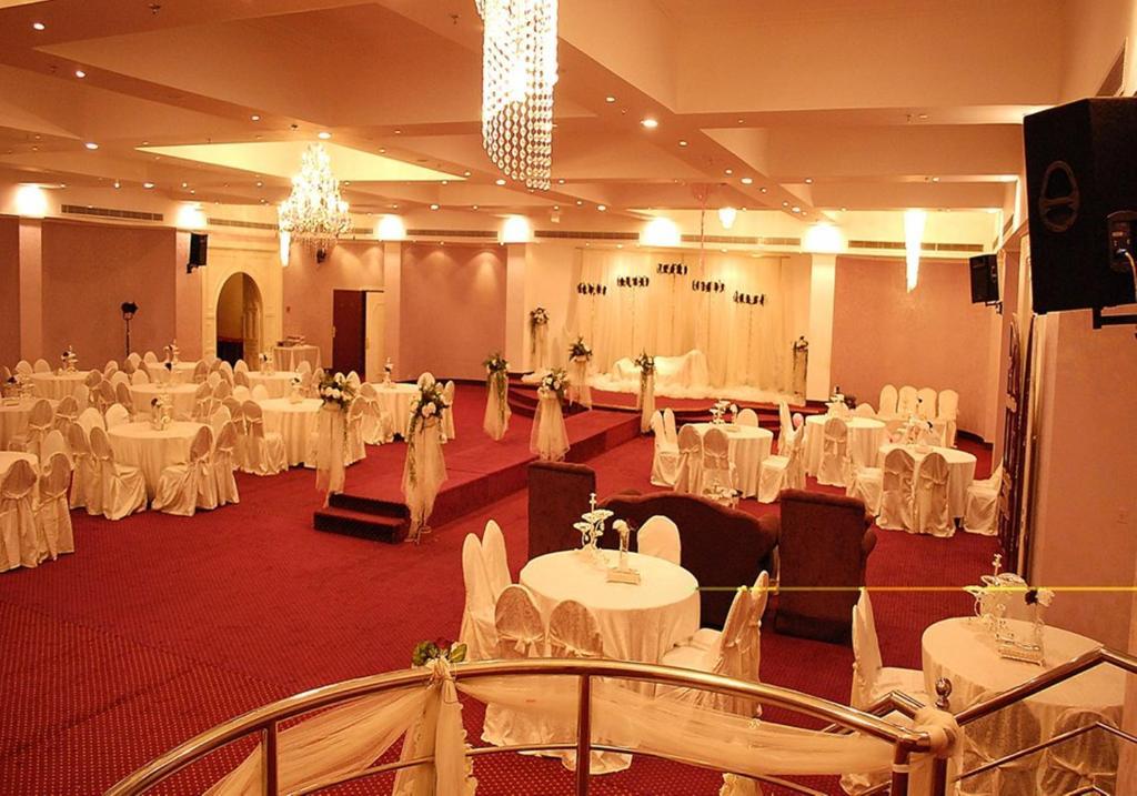 Al Waha Hotel Djedda Buitenkant foto